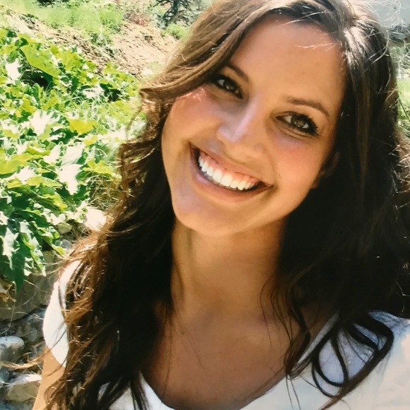 Meet your Posher, Katherine - Picture 1 of 1